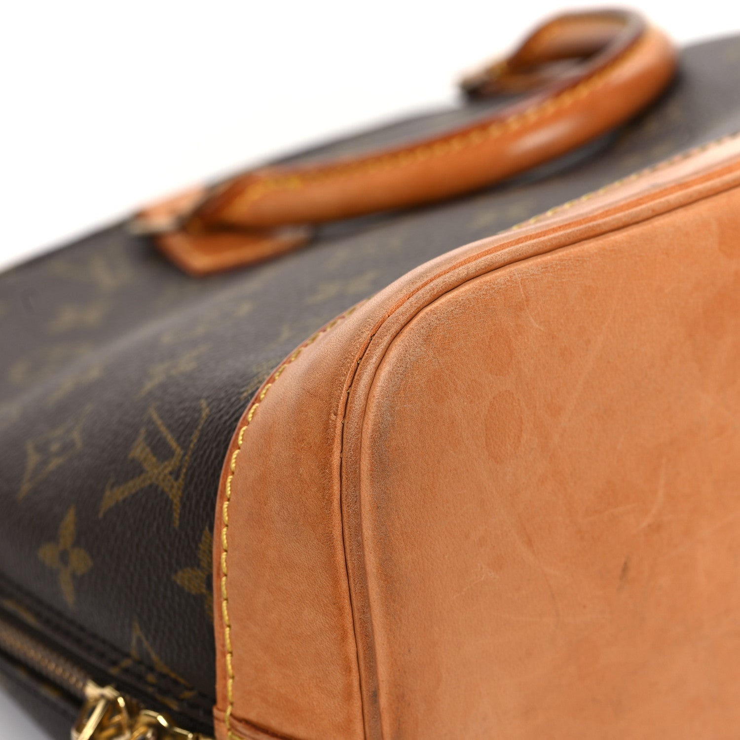 Louis Vuitton Monogram Alma PM 8 of 17