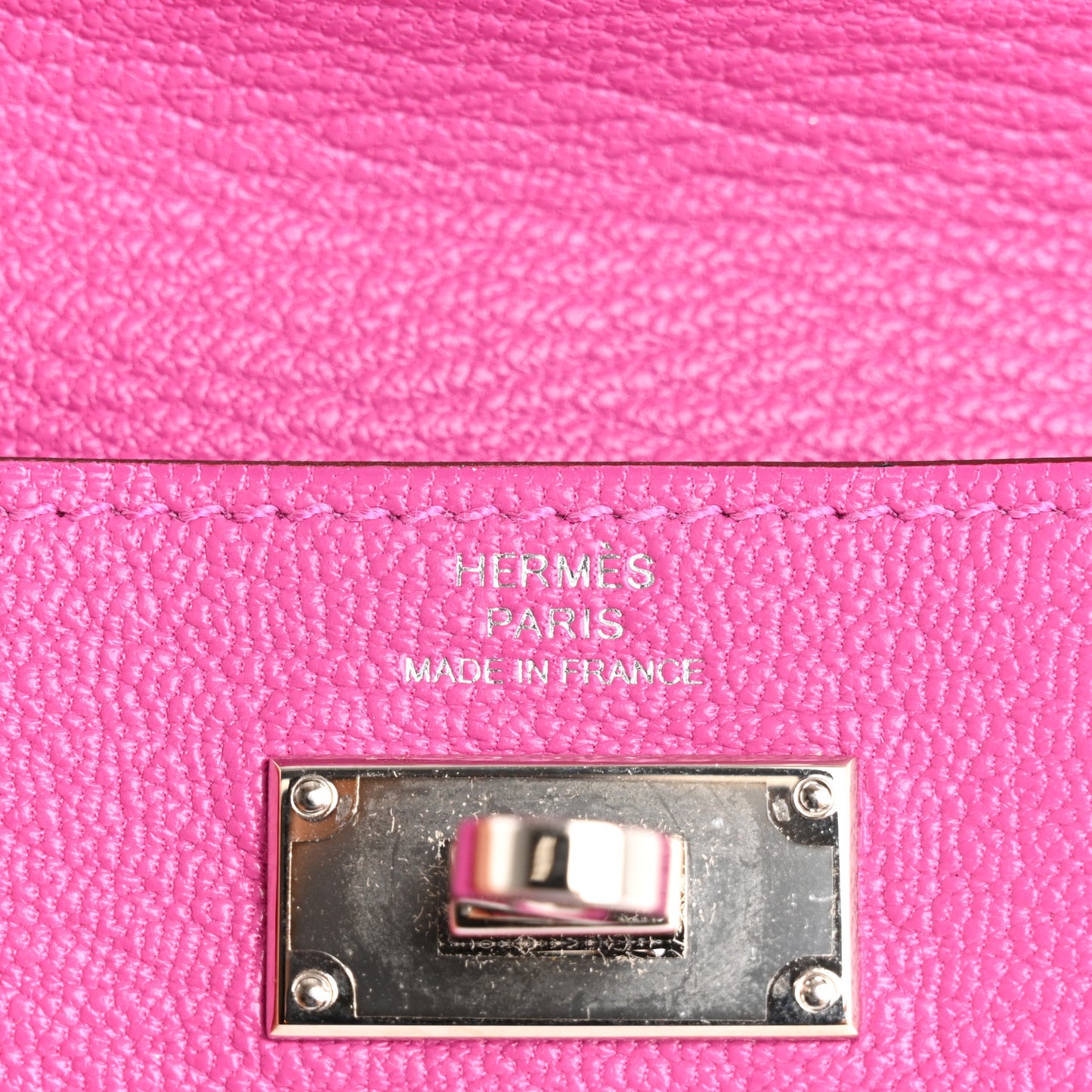 Chevre Mysore Kelly Pocket Compact Wallet Rose Pourpre