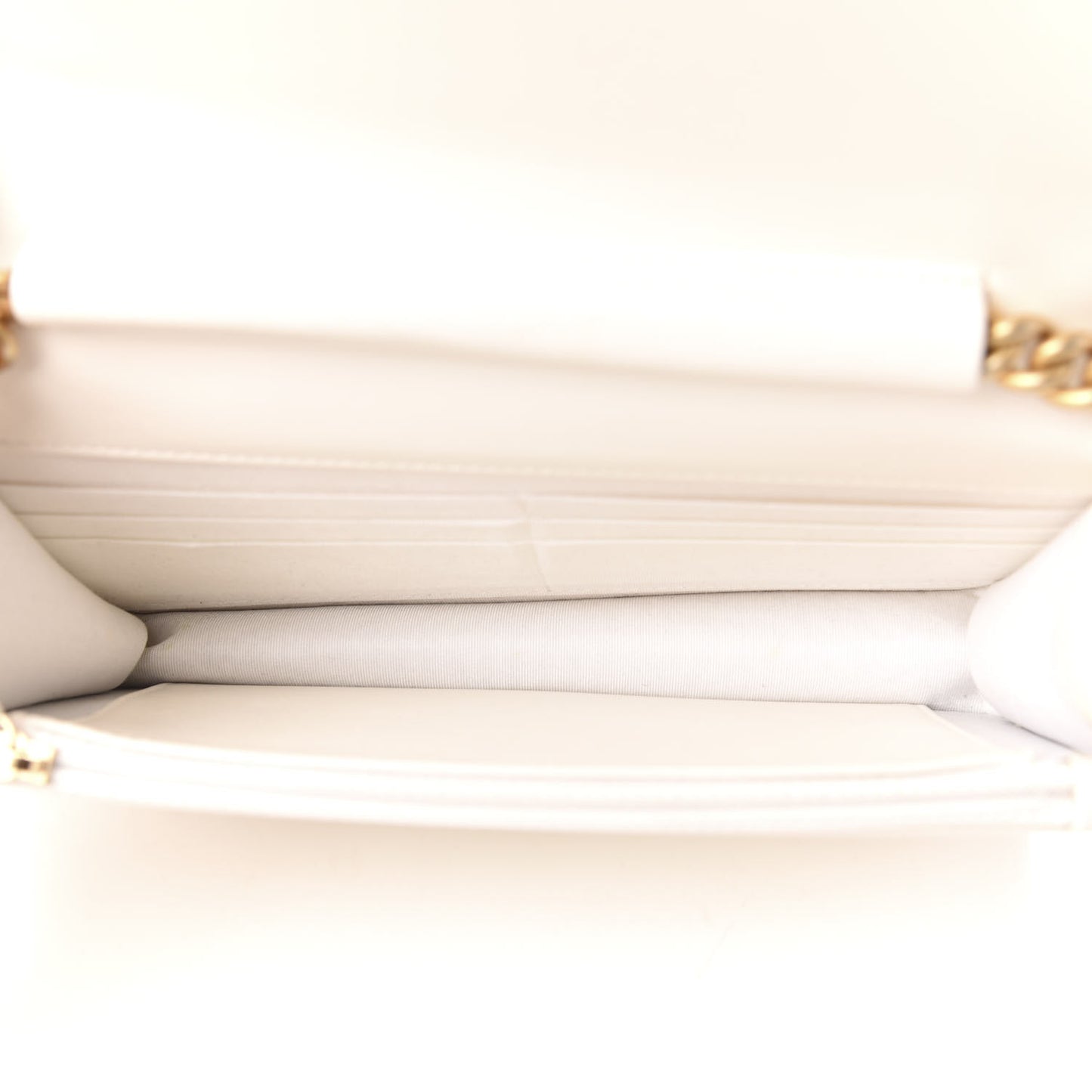 Caviar Quilted Boy Wallet On Chain WOC White