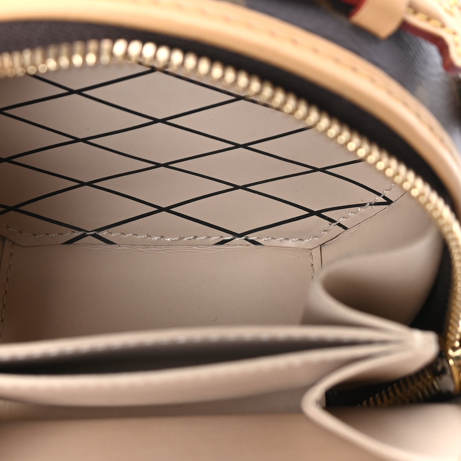 Louis Vuitton Monogram Mini Boite Chapeau 4 of 7