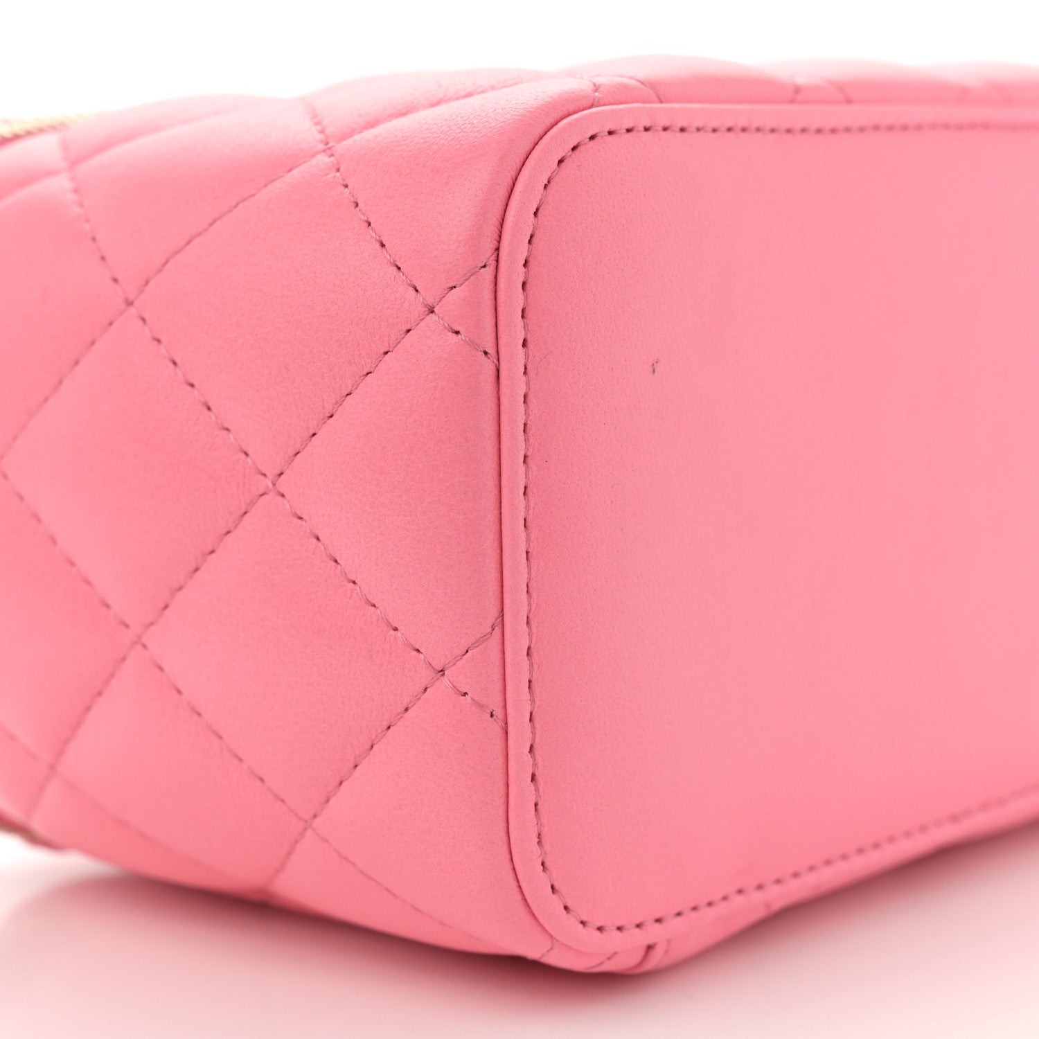 Chanel Lambskin Quilted Small Pearl Crush Vanity Case With Chain Pink 9 of 13