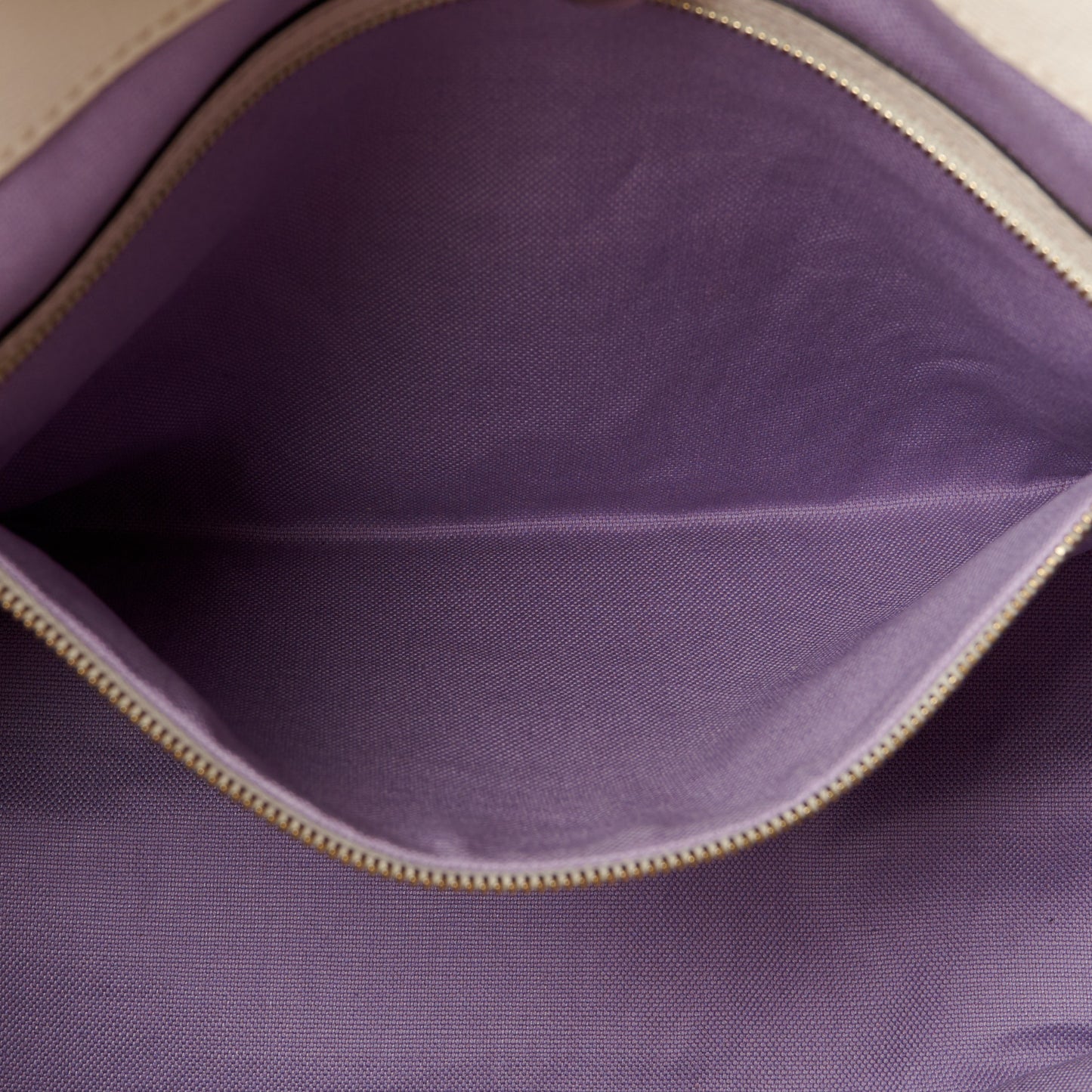 Calfskin Flora Infinity Medium Nice Tote Off White