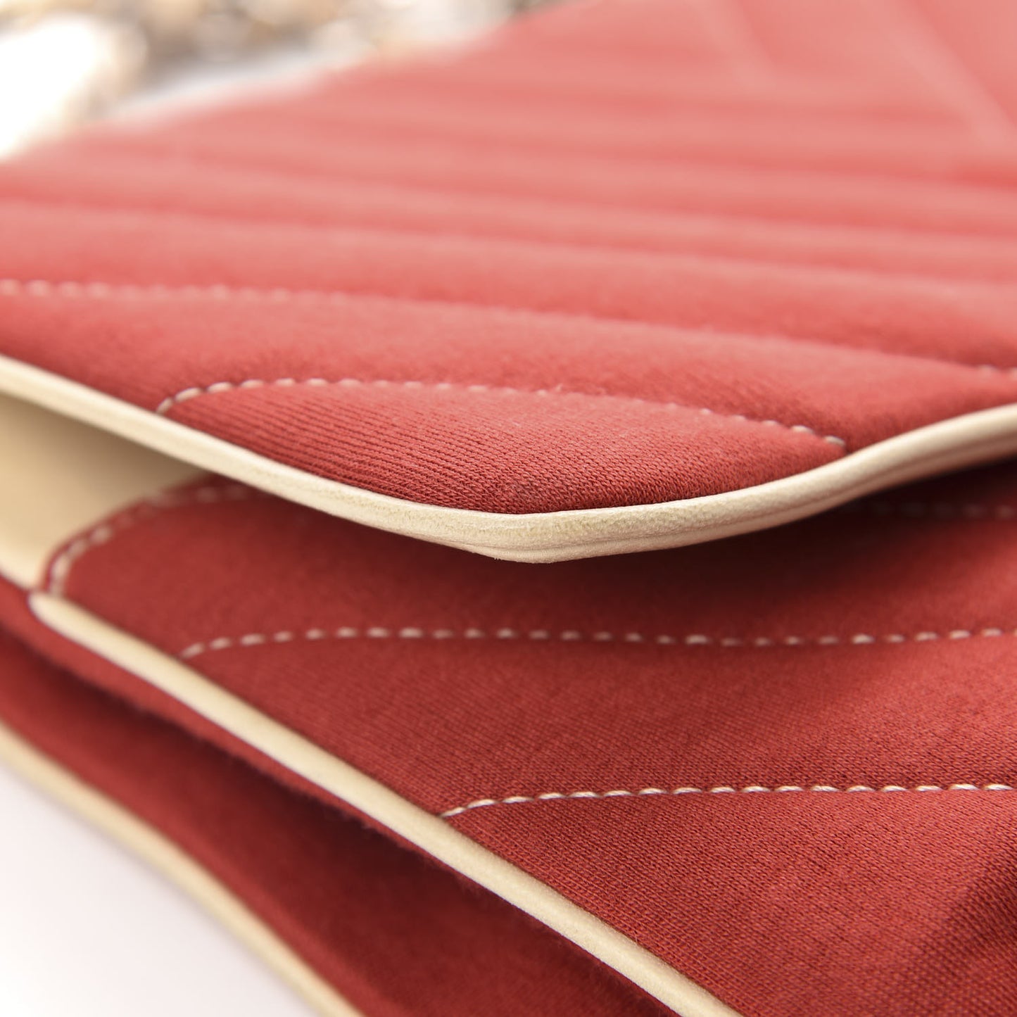 Jersey Chevron Leo Lion Jumbo Flap Red