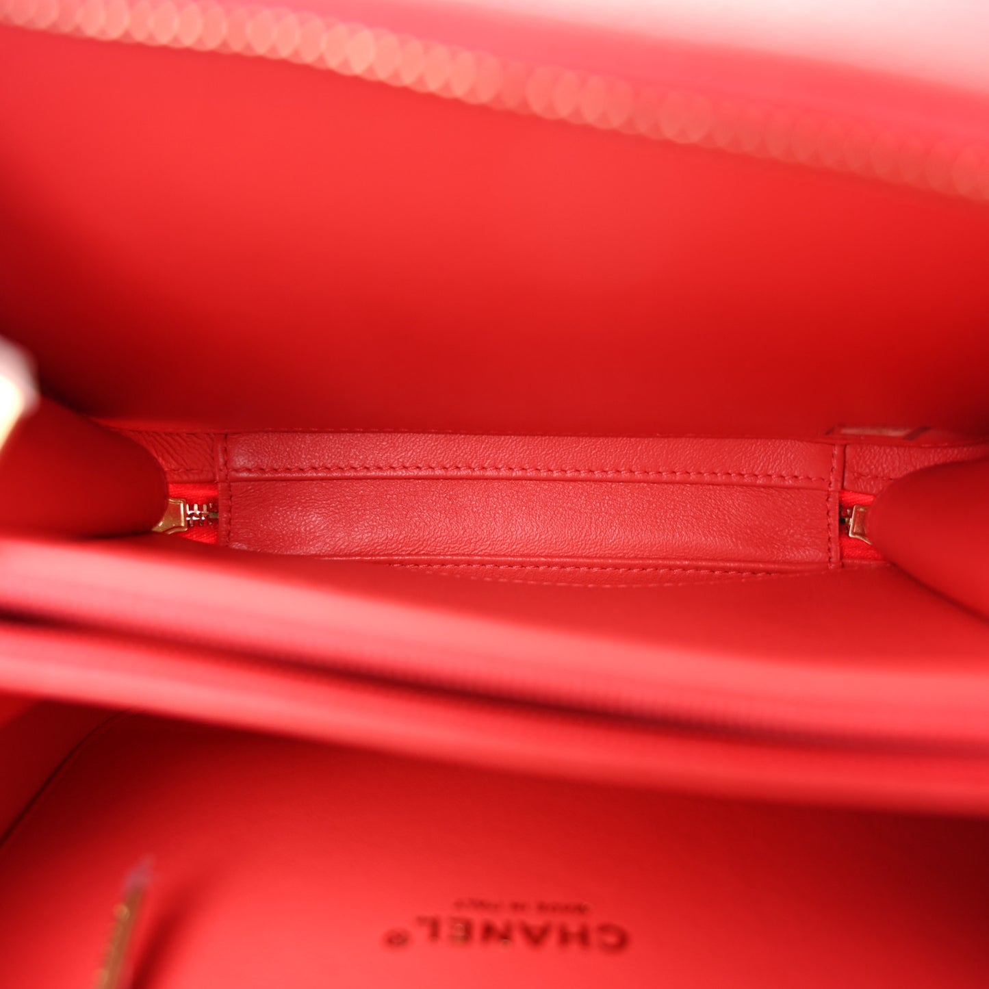 Caviar Quilted Medium CC Filigree Vanity Case Pink