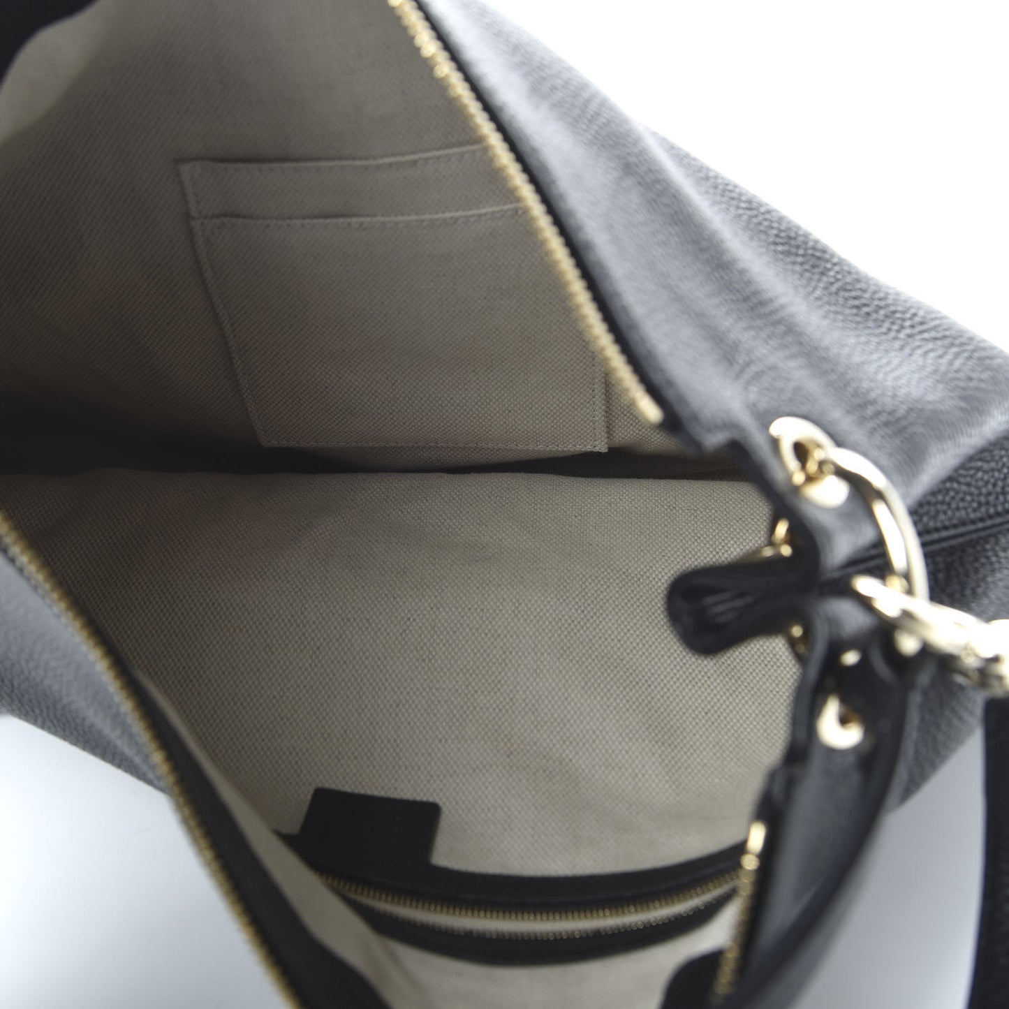 Pebbled Calfskin Large Soho Hobo Black