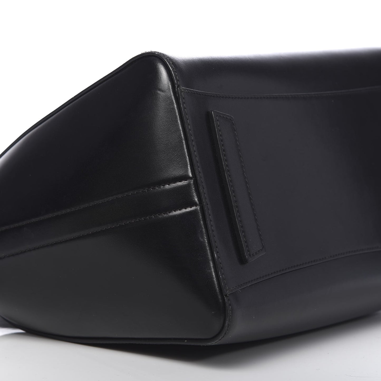 Shiny Lord Calfskin Medium Antigona Black