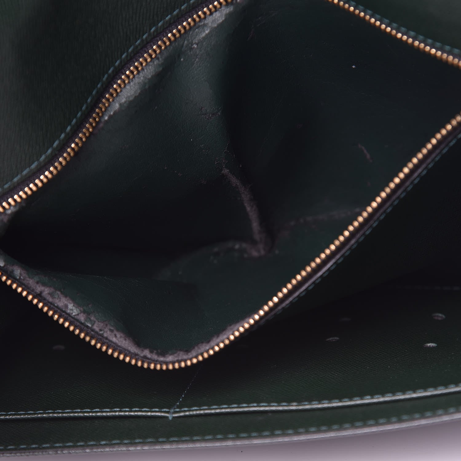 Louis Vuitton Taiga Pochette Belaia Epicea 9 of 16