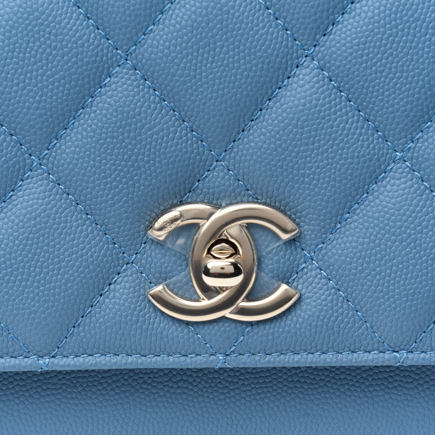 Caviar Quilted Medium Business Affinity Flap Blue