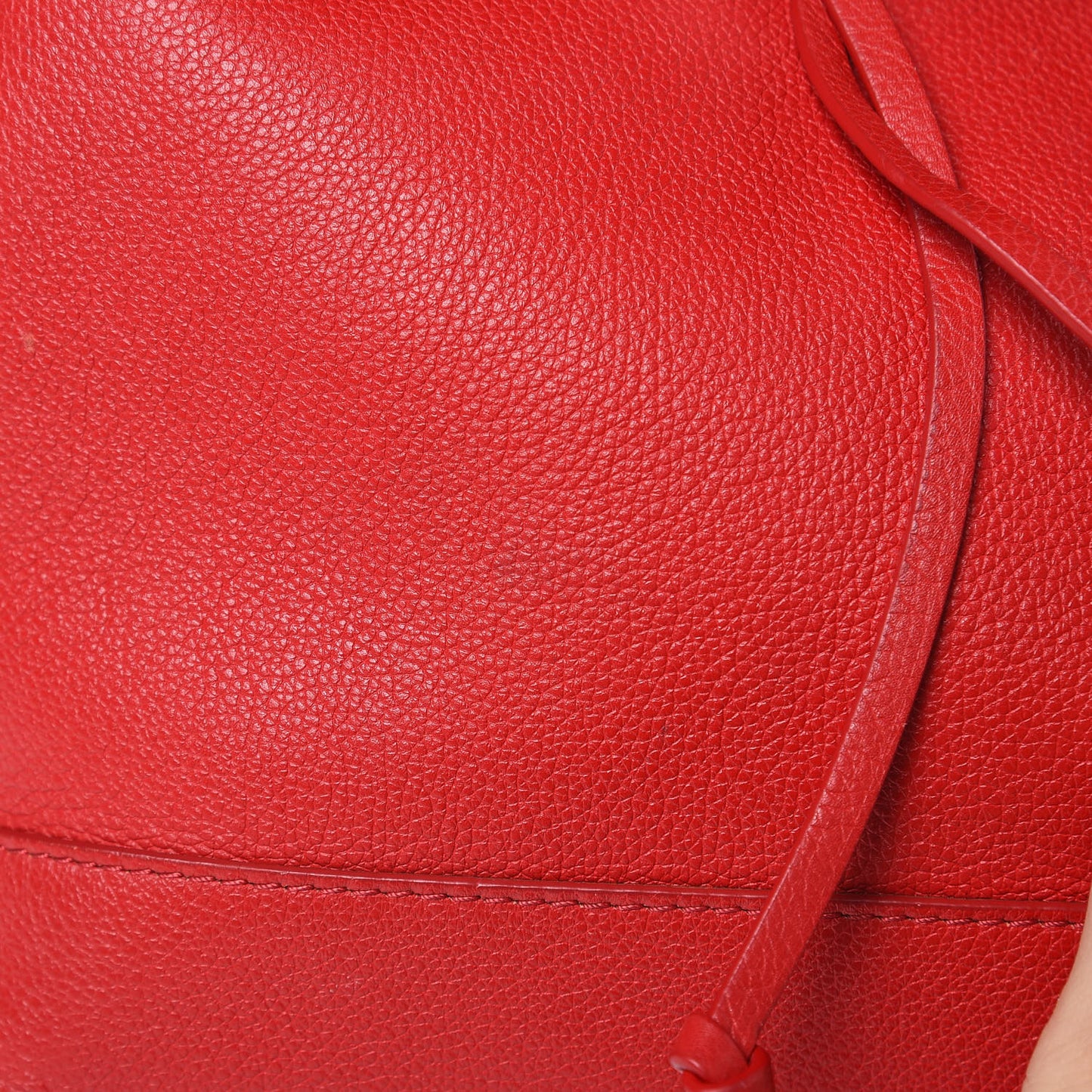 Soft Calfskin Lockme Backpack Rubis