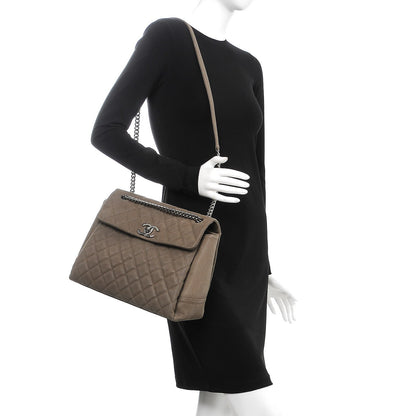 Chanel Iridescent Caviar Medium Lady Pearly Flap Khaki 2 of 14