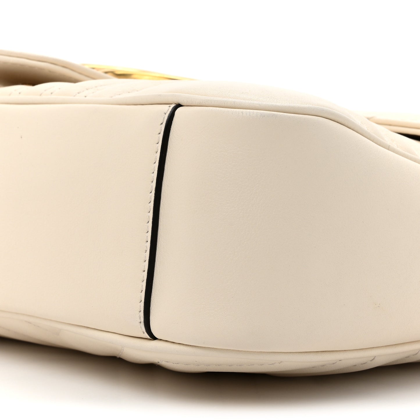 Calfskin Matelasse Medium GG Marmont Shoulder Bag White