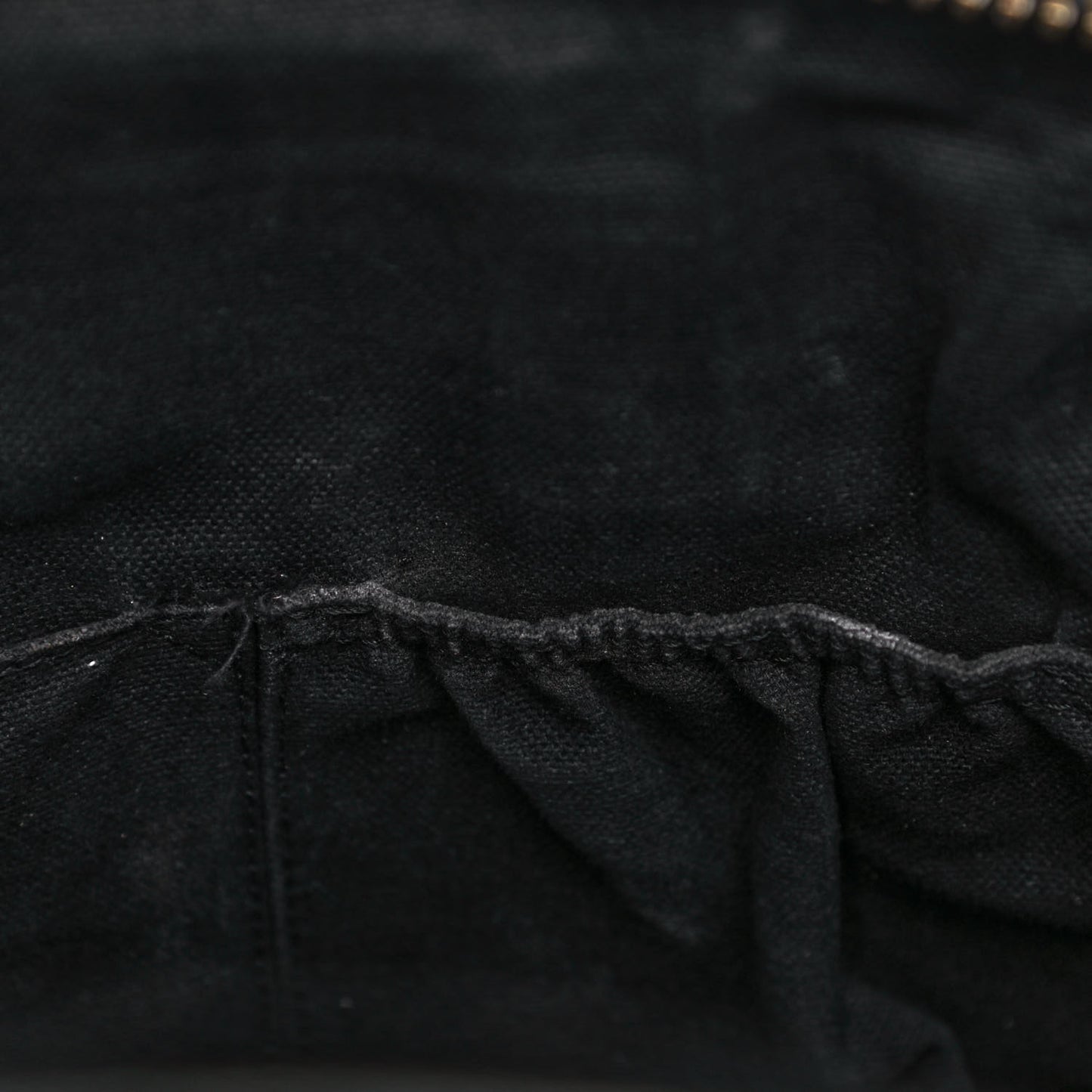 Shiny Lord Calfskin Medium Antigona Black