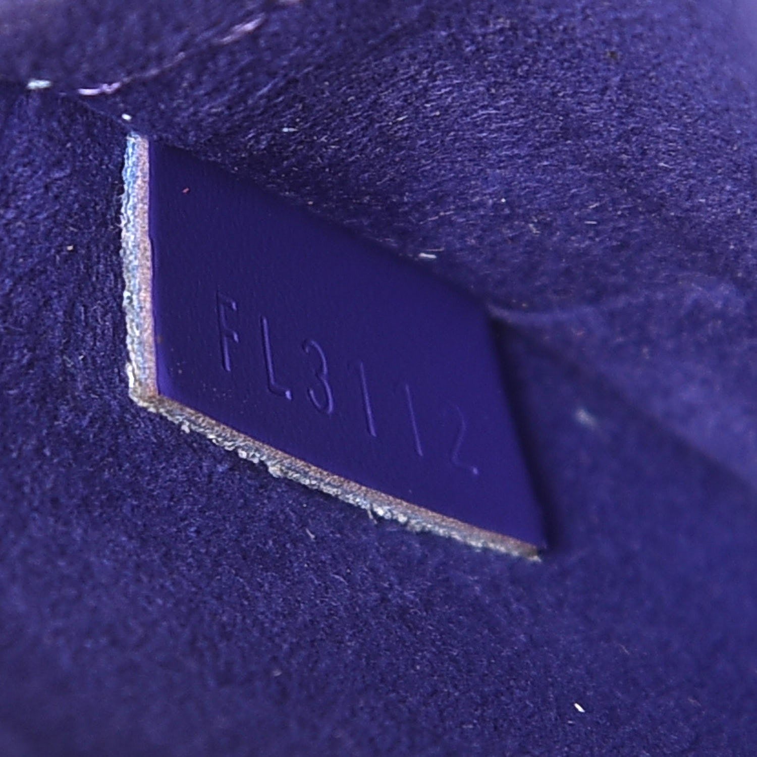 Louis Vuitton Epi Alma PM Figue 7 of 10