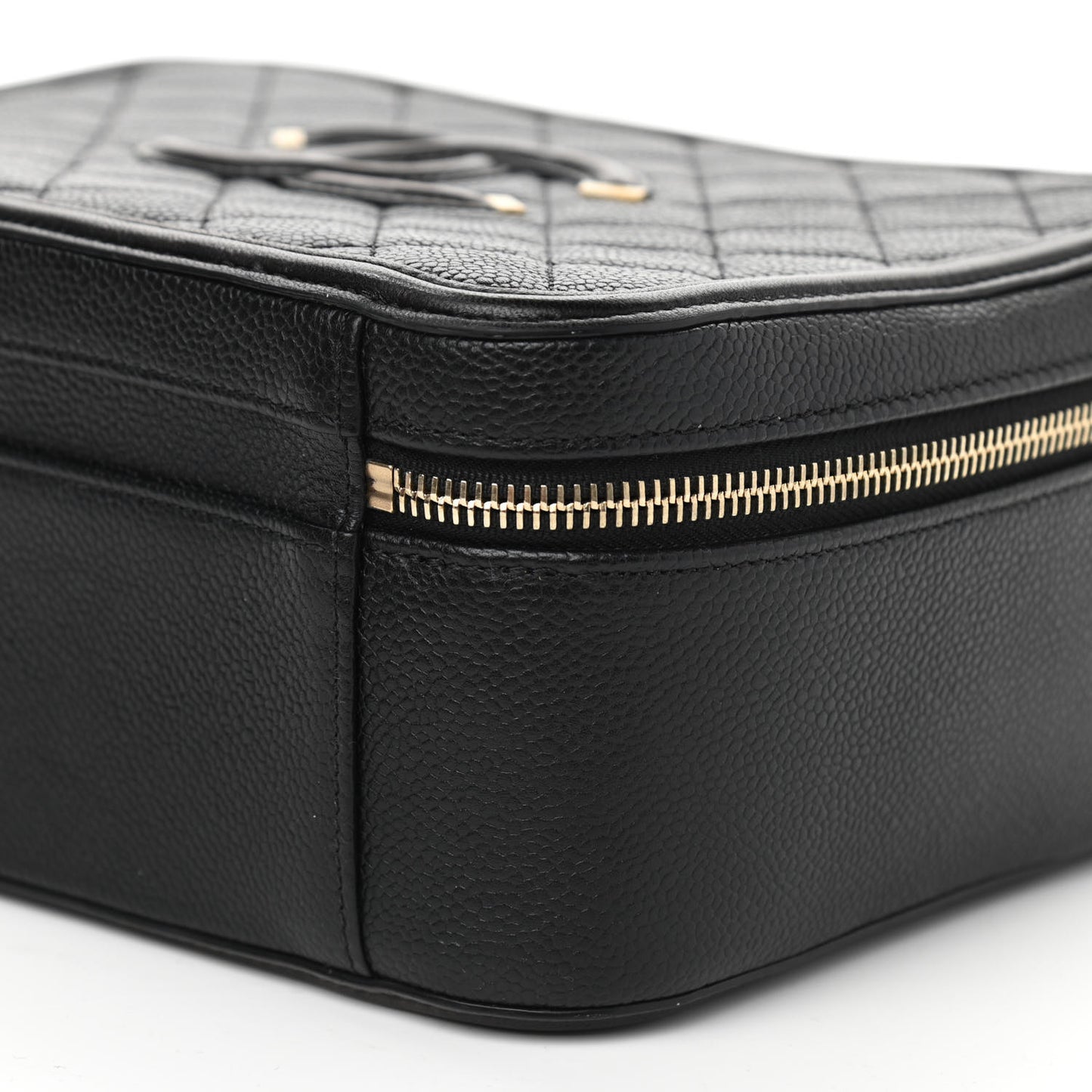 Caviar Quilted Large CC Filigree Vanity Case Black