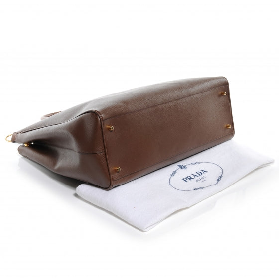 Saffiano Lux Large Double Zip Tote Cacao
