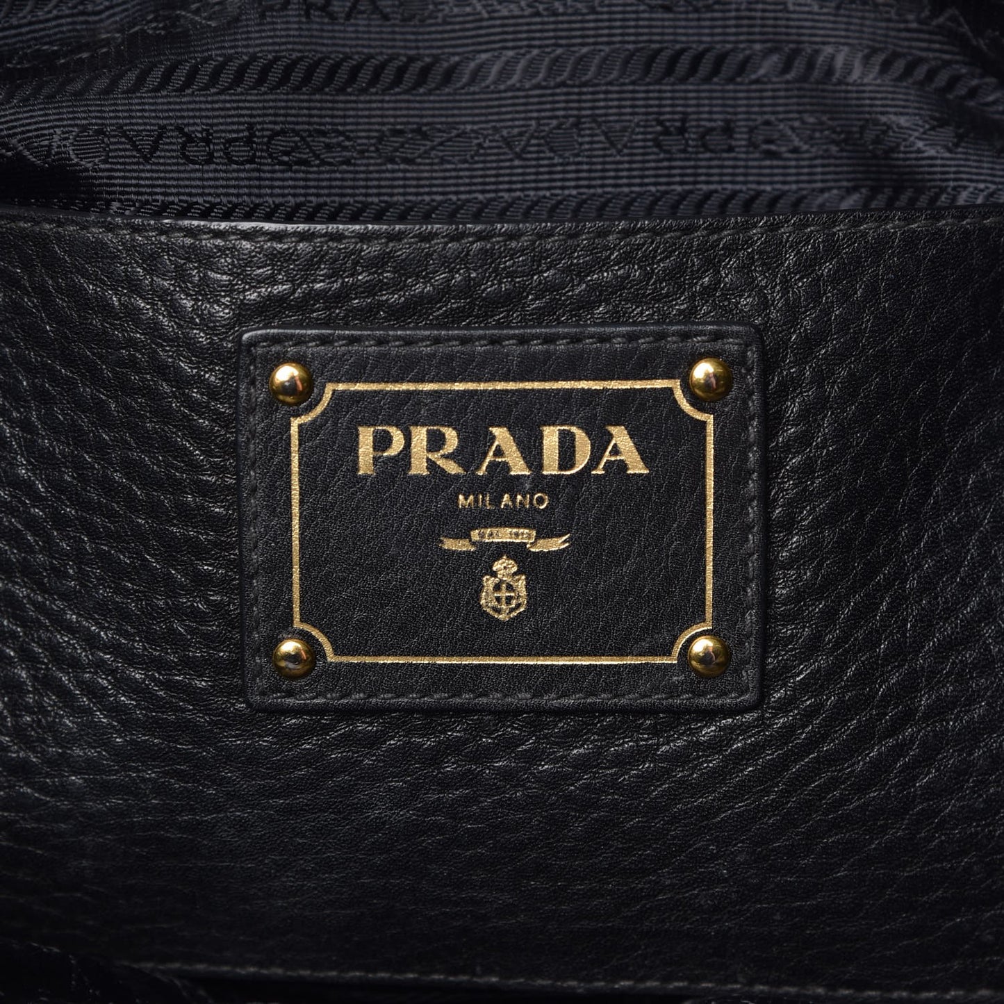 Vitello Daino Tote Black