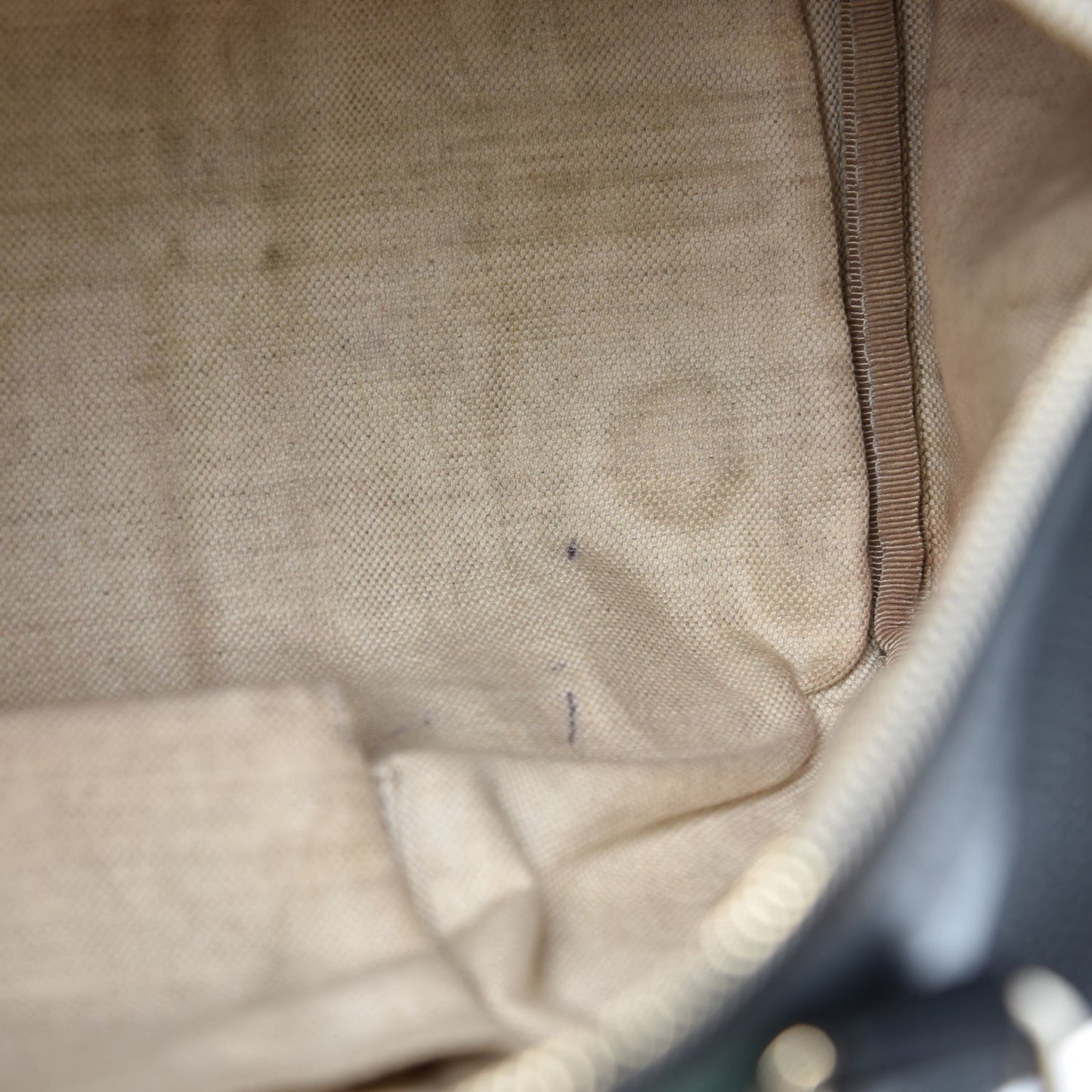 Calfskin Vintage Web Medium Boston Black