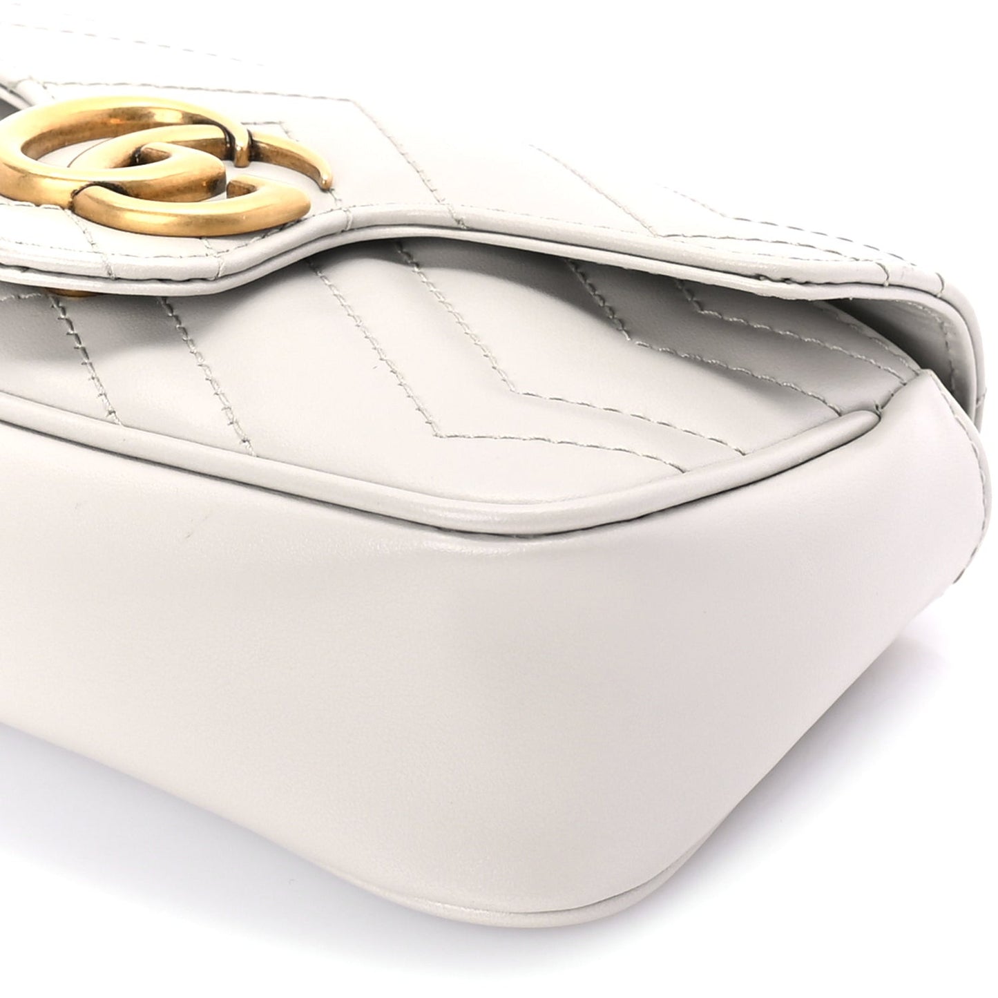 Calfskin Matelasse Super Mini GG Marmont Shoulder Bag Grey