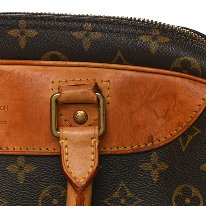 Louis Vuitton Monogram Evasion Sports Bag 13 of 24