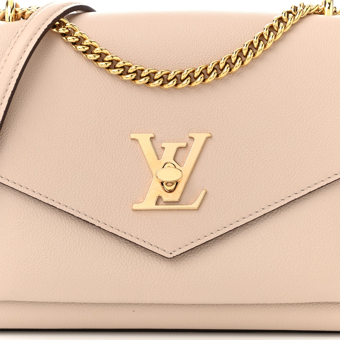 Soft Calfskin Mylockme Chain Bag BB Greige