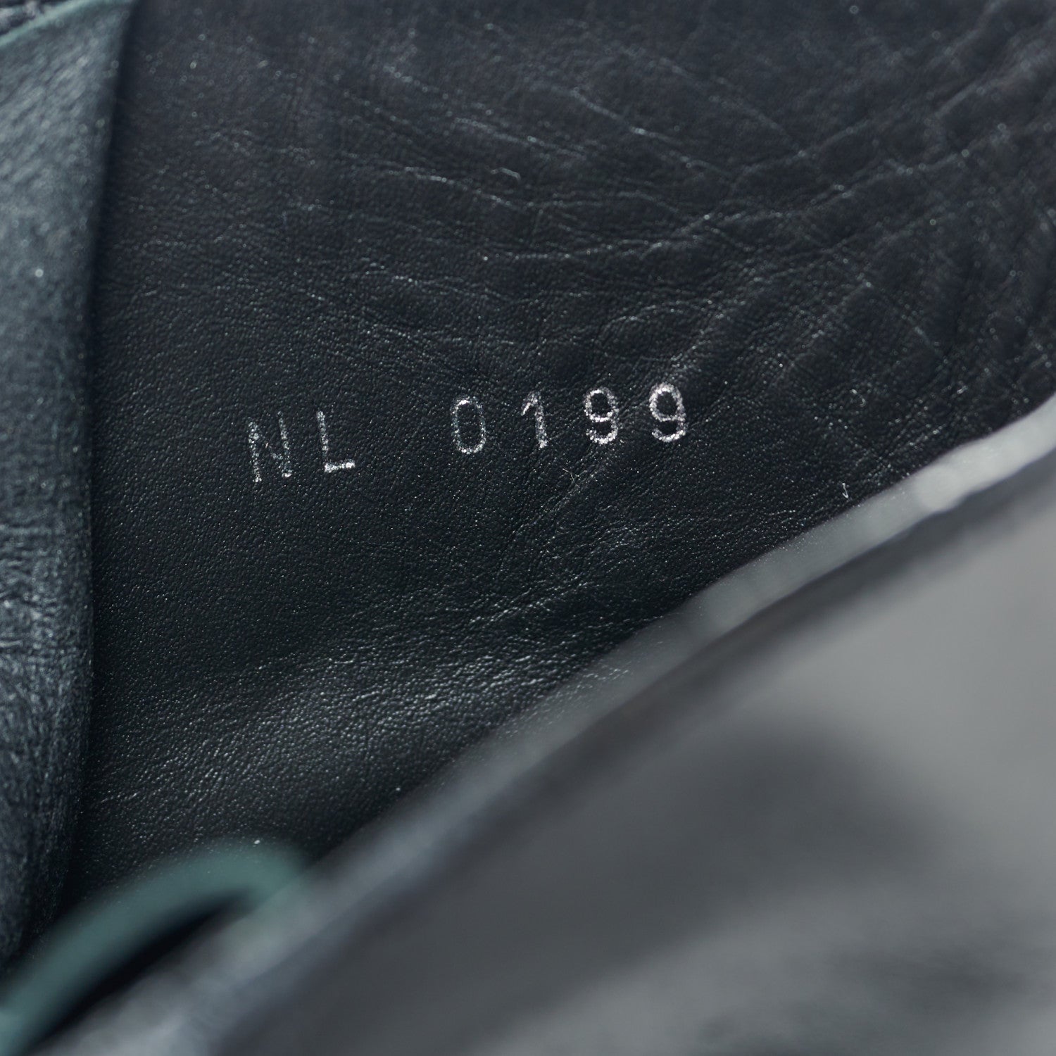 Louis Vuitton Calfskin Metropolis Flat Ranger Boots 39 Black 8 of 8