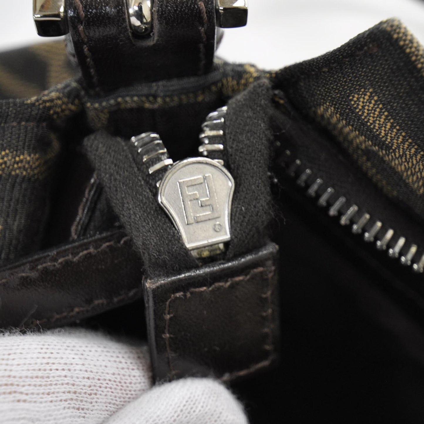 Zucca Small Shoulder Bag Tobacco