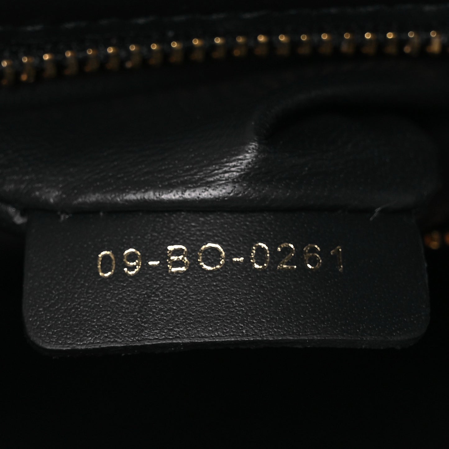 Box Calfskin Tri-Color 30 Montaigne Flap Bag Navy Blue White Red