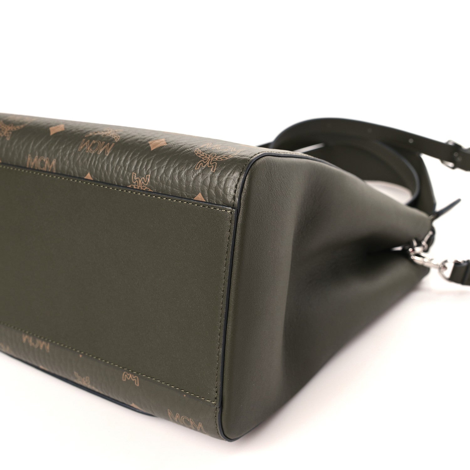 MCM Visetos Medium Aren Hobo Sea Turtle 9 of 9