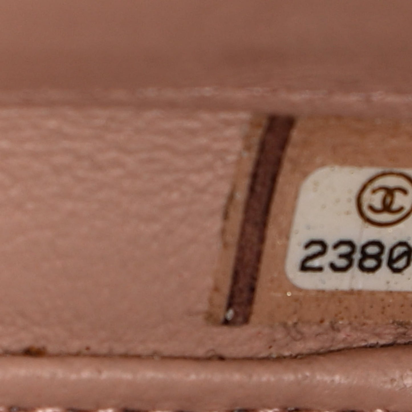 Caviar Quilted Large CC Filigree Vanity Case Black