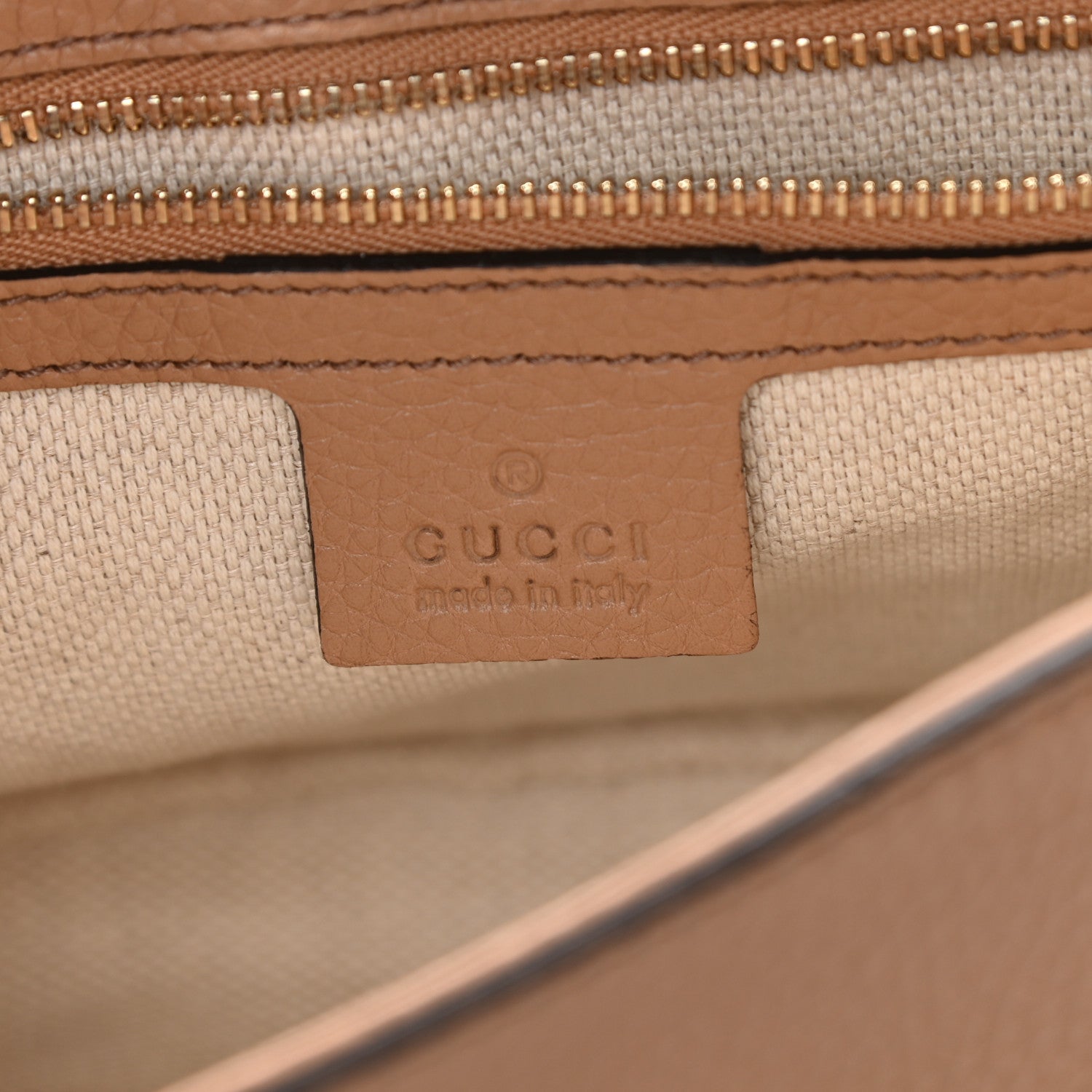 Gucci Pebbled Calfskin Medium Soho Flap Crossbody Camelia 6 of 9