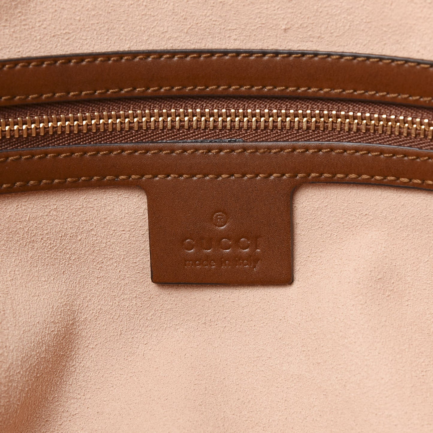 Soft GG Supreme Monogram Medium Crossbody Tote Beige Cuir