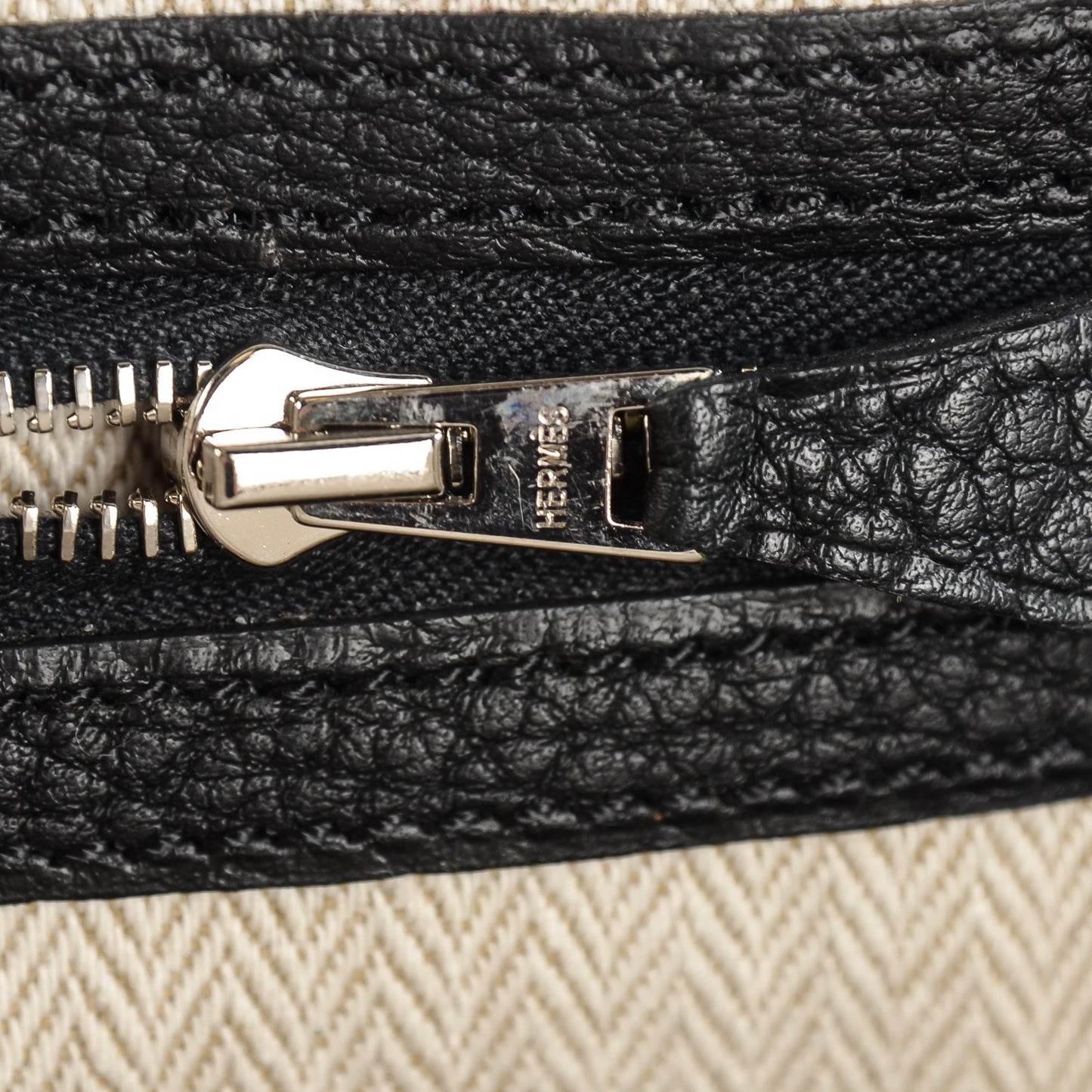 Negonda Garden Party Tote 36 MM Black