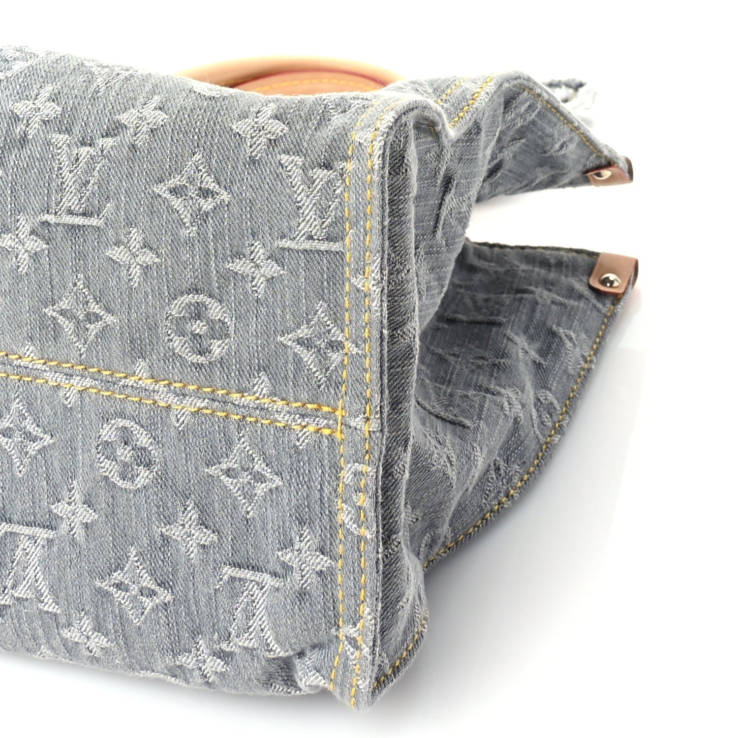 Louis Vuitton Monogram Denim Onthego MM Washed Gray 8 of 8