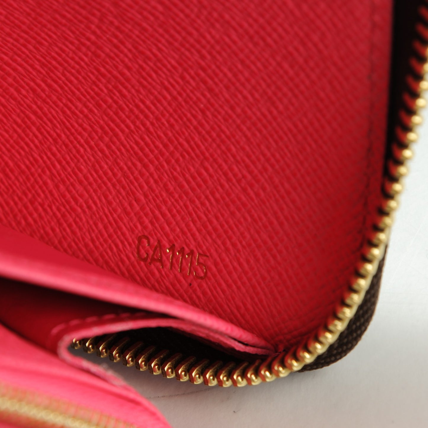 Monogram V Zippy Wallet Grenade