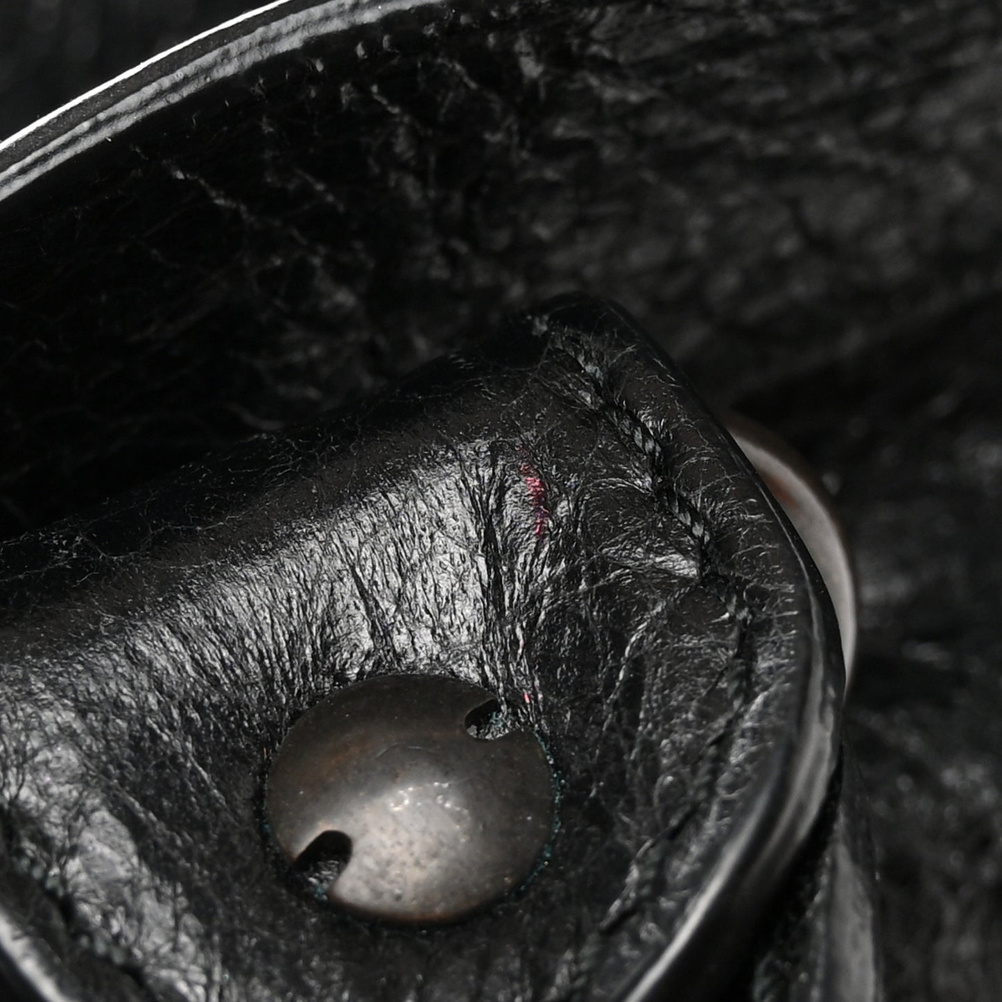 Agneau Classic Hardware City Black