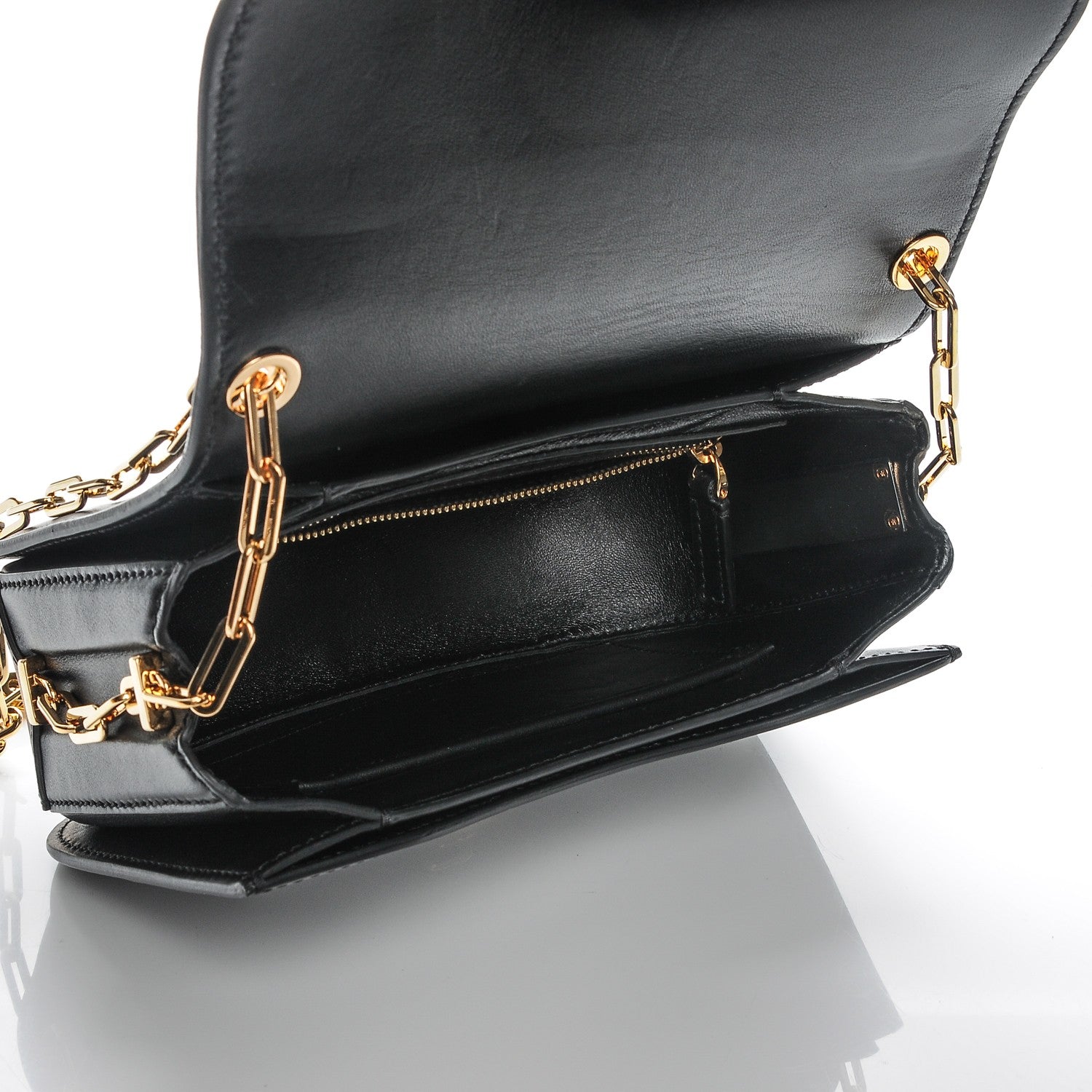 Valentino Garavani Vitello Chain Flap Bag Black 5 of 6