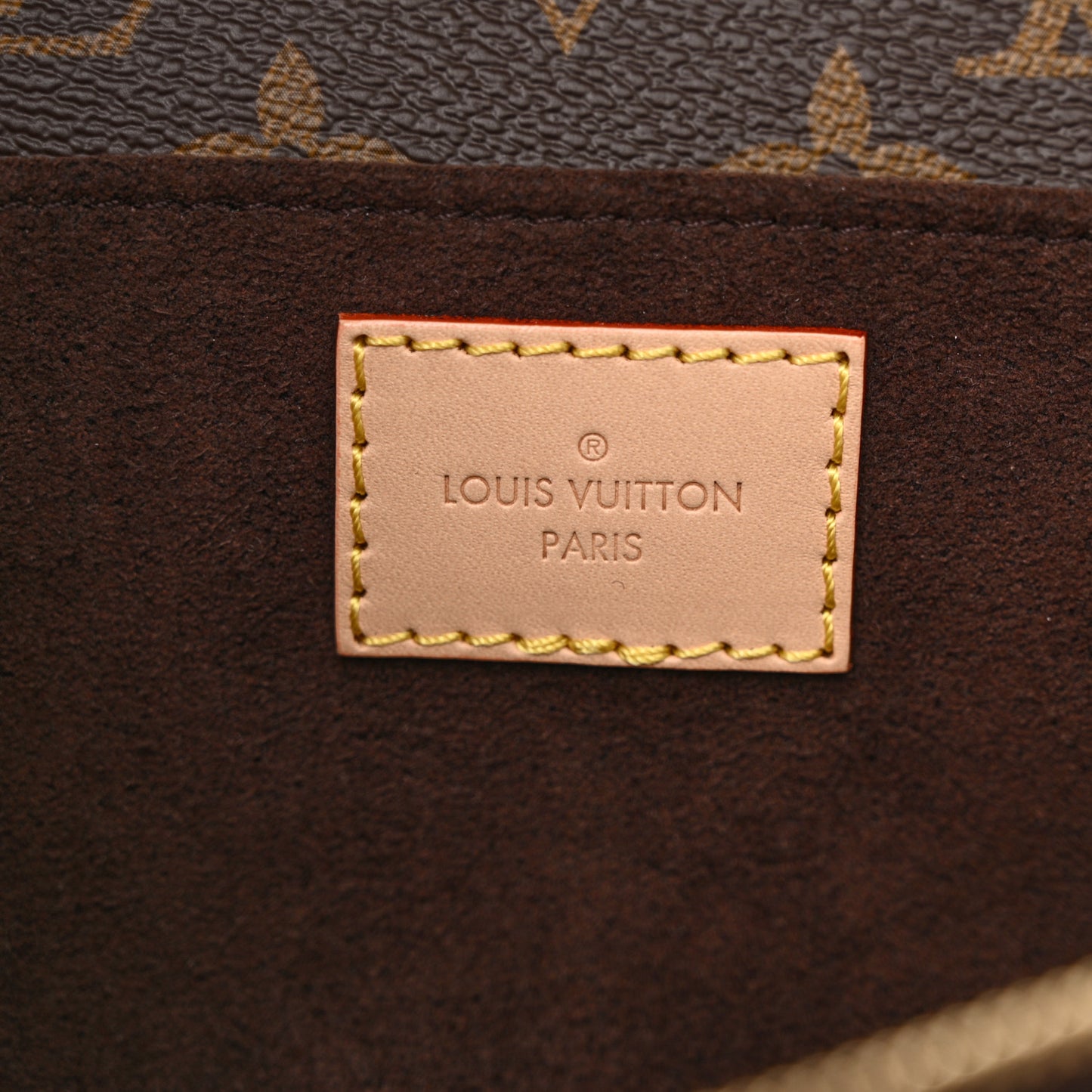 Monogram Pochette Metis East West