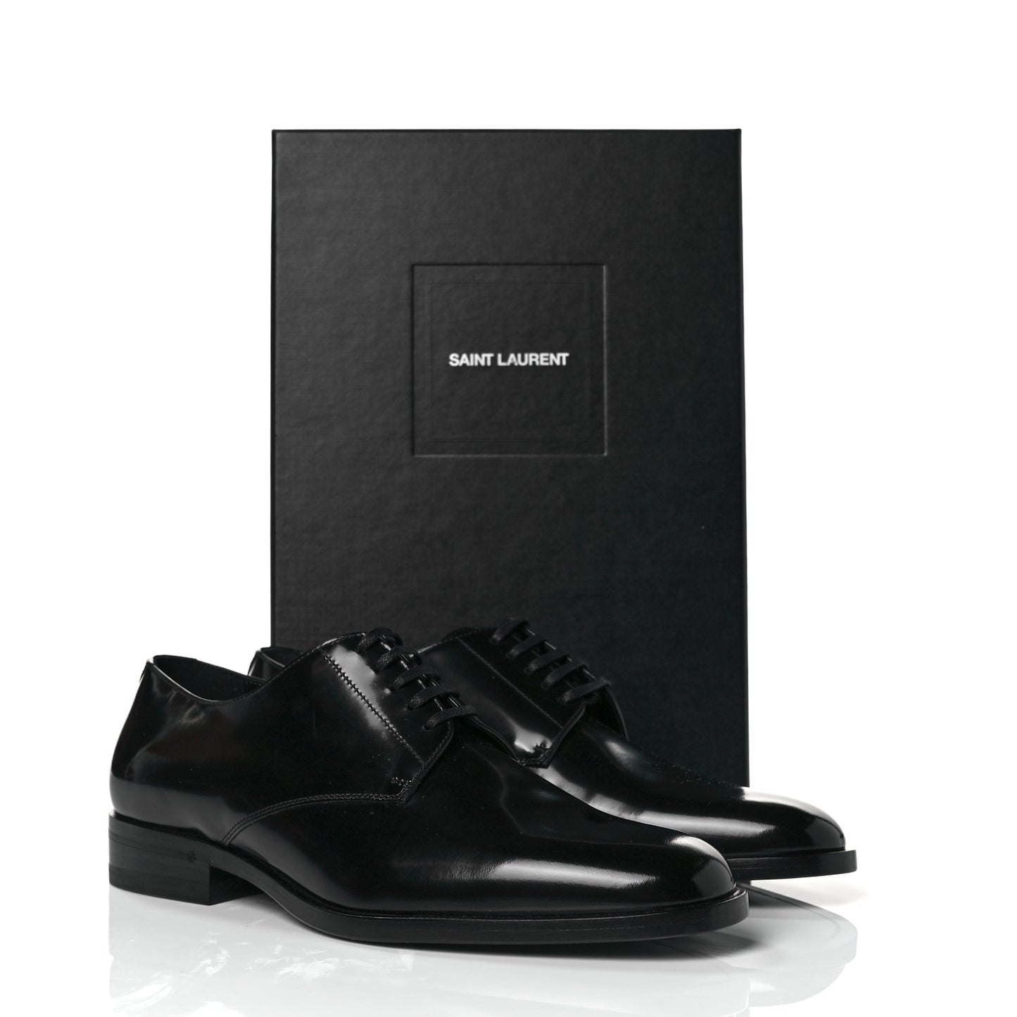 Patent Calfskin Montaigne 25 Uniform 38 Black