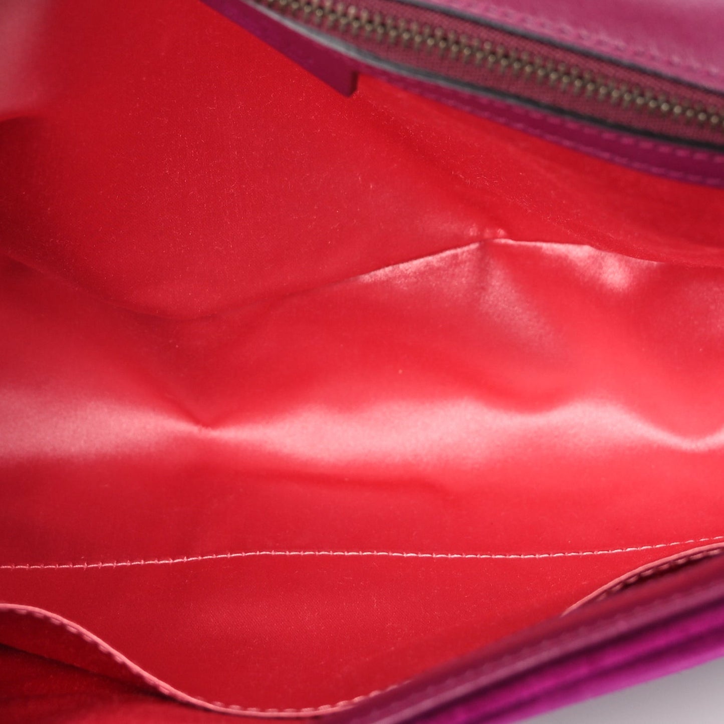 Velvet Matelasse Medium GG Marmont Shoulder Bag  Fuchsia Violet Cyclamen