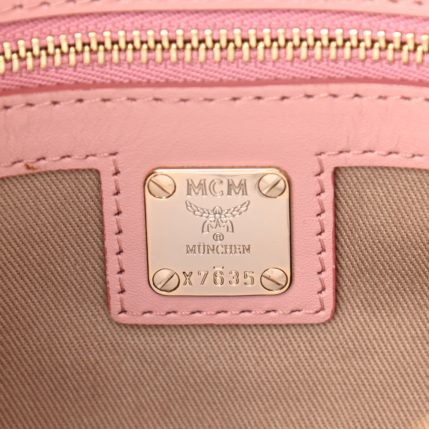 Visetos Medium Crossbody Pouch Soft Pink