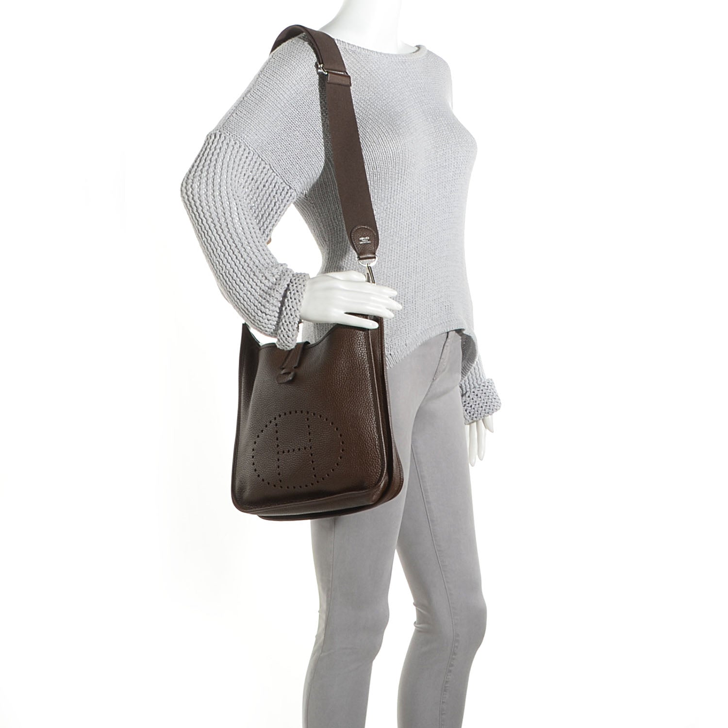 Hermes Taurillon Clemence Evelyne III PM Chocolate 2 of 15