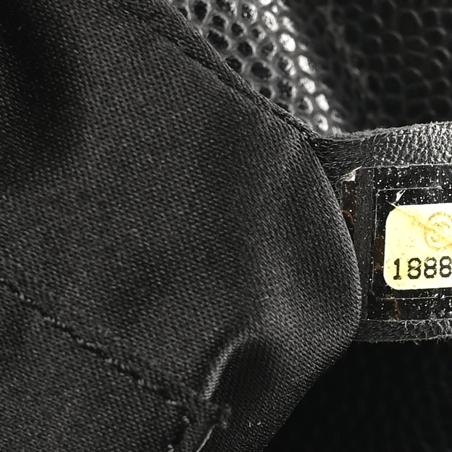 Caviar Quilted Petit Shopping Tote PST Black