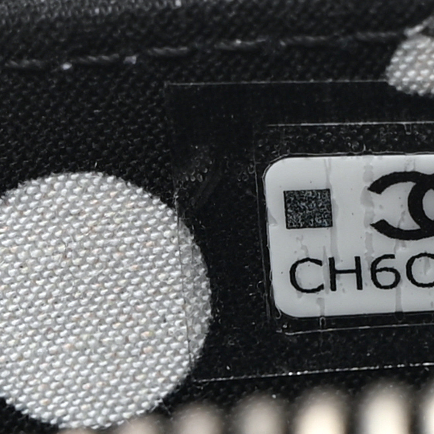 Caviar Quilted Coco Chanel Logo CC Zip Coin Purse Black