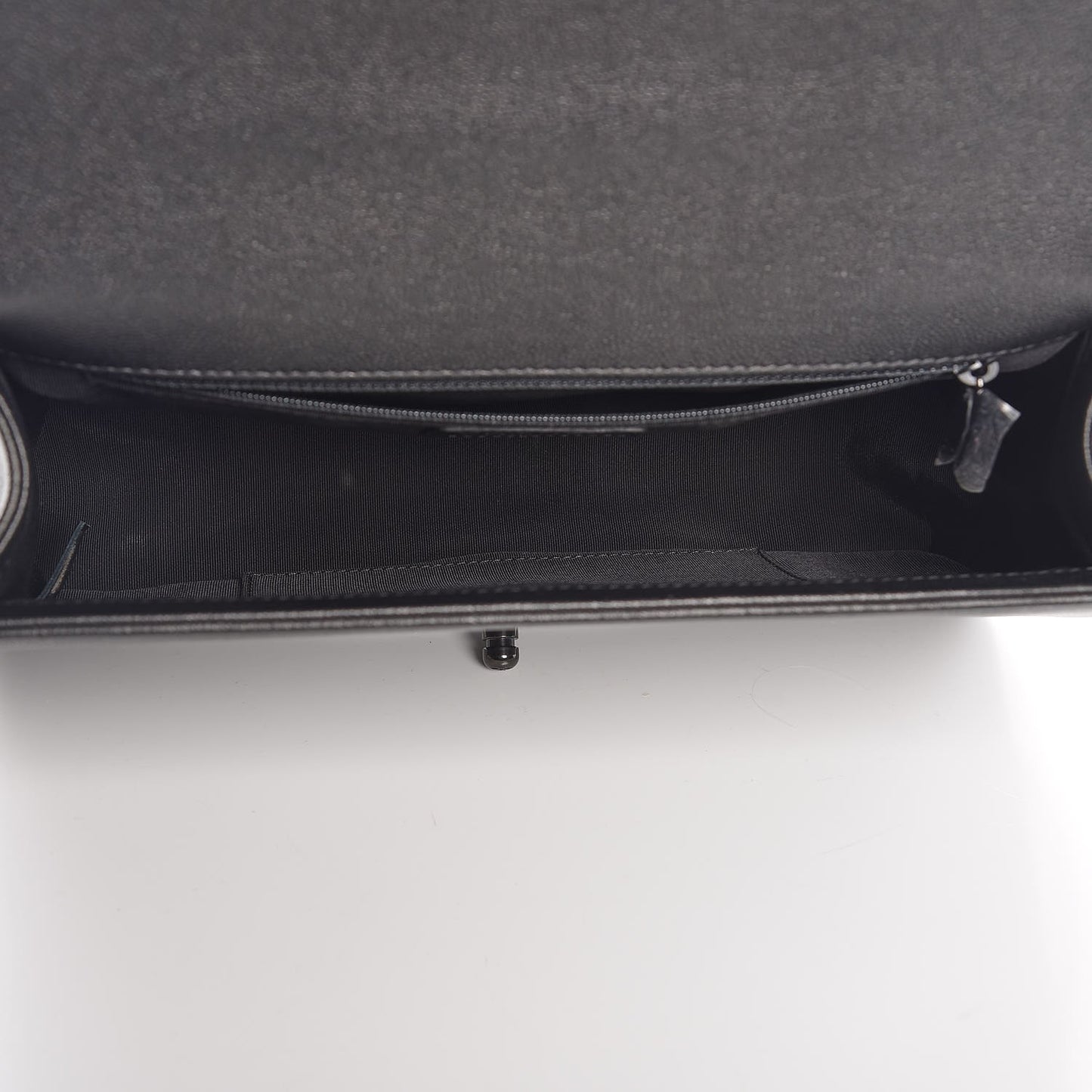 Caviar Quilted New Medium Boy Flap So Black