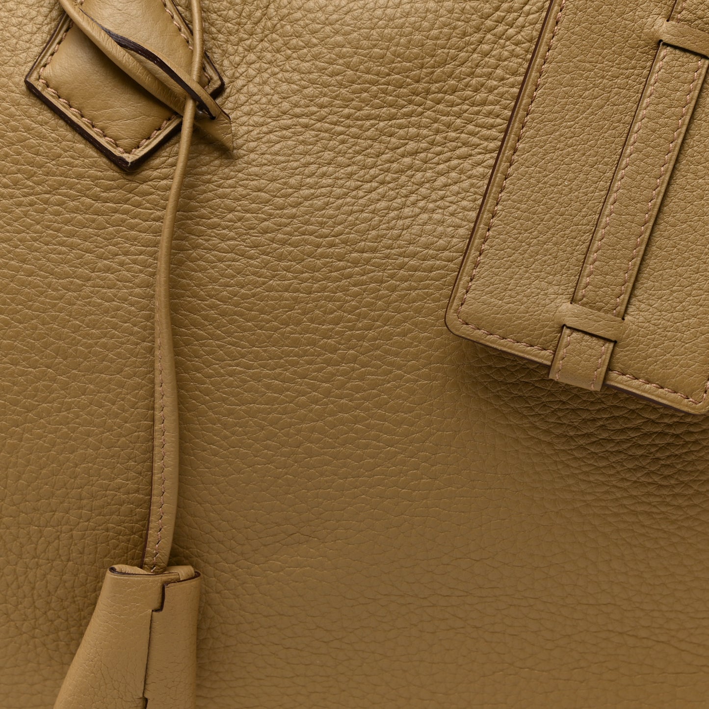 Taurillon Clemence Victoria II 35 Camel
