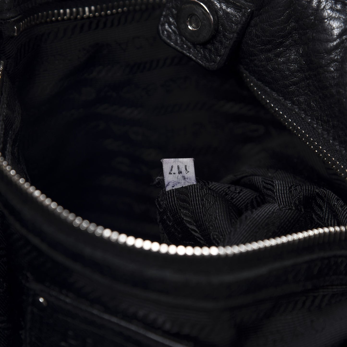 Cervo Antik Bauletto Black