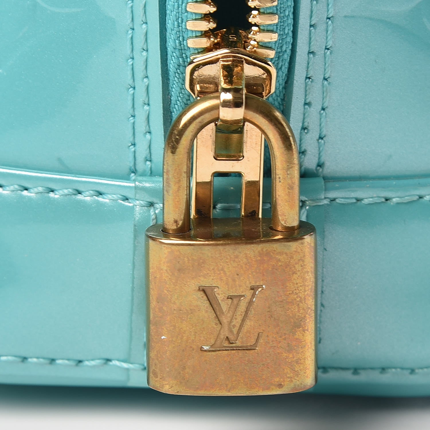 Louis Vuitton Vernis Alma BB Blue Lagon 10 of 10
