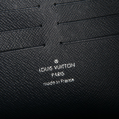 Louis Vuitton Savane Monogram Chapman Pochette Voyage GM Dune 6 of 7