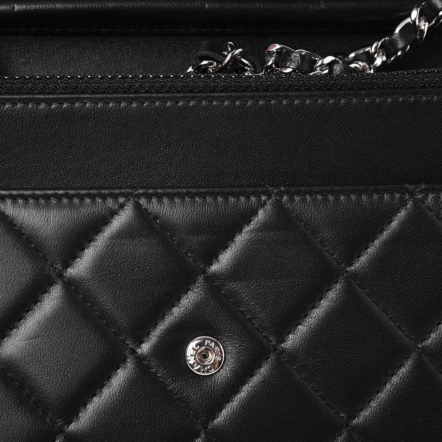 Lambskin Quilted Wallet On Chain WOC Black