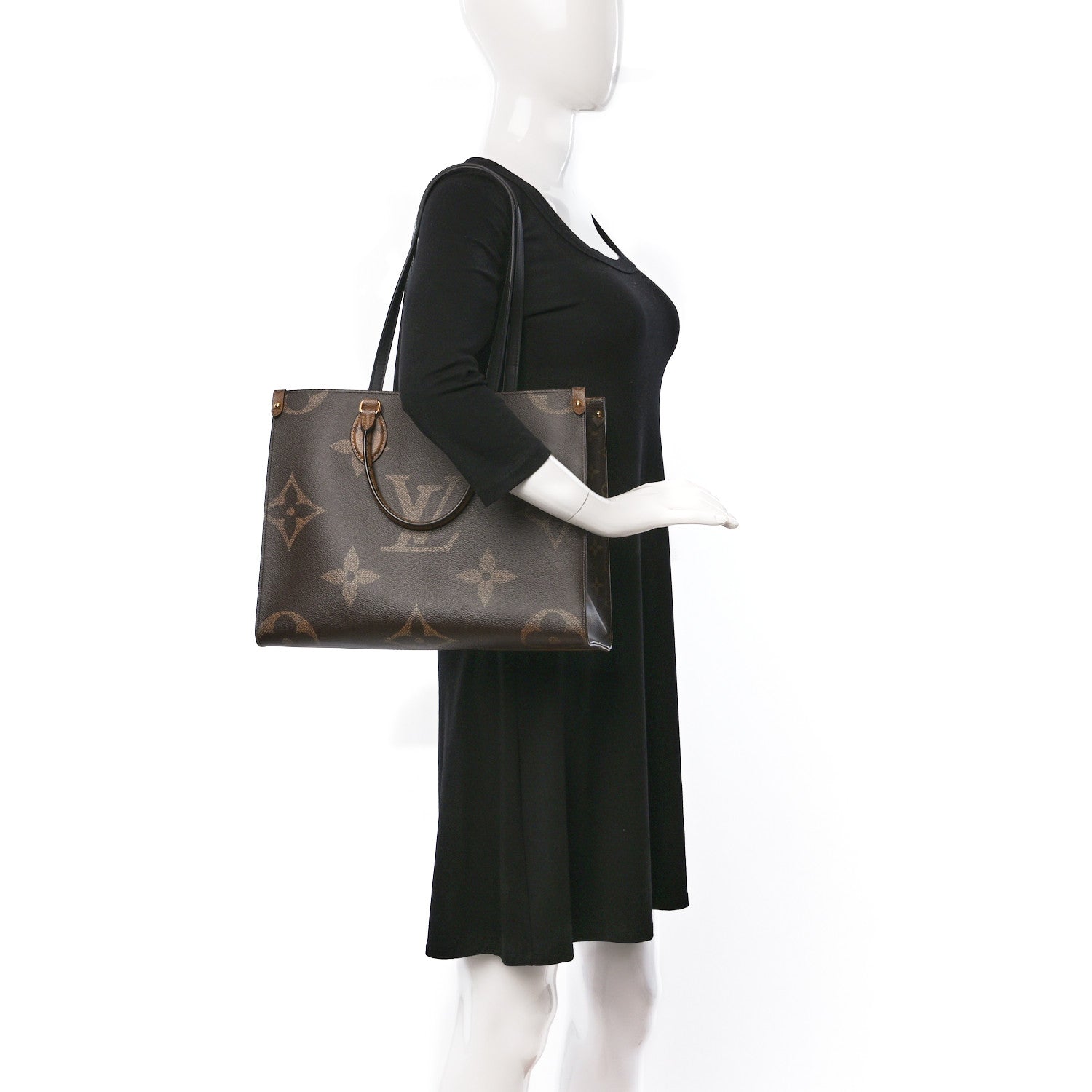 Louis Vuitton Reverse Monogram Giant Onthego MM 2 of 12